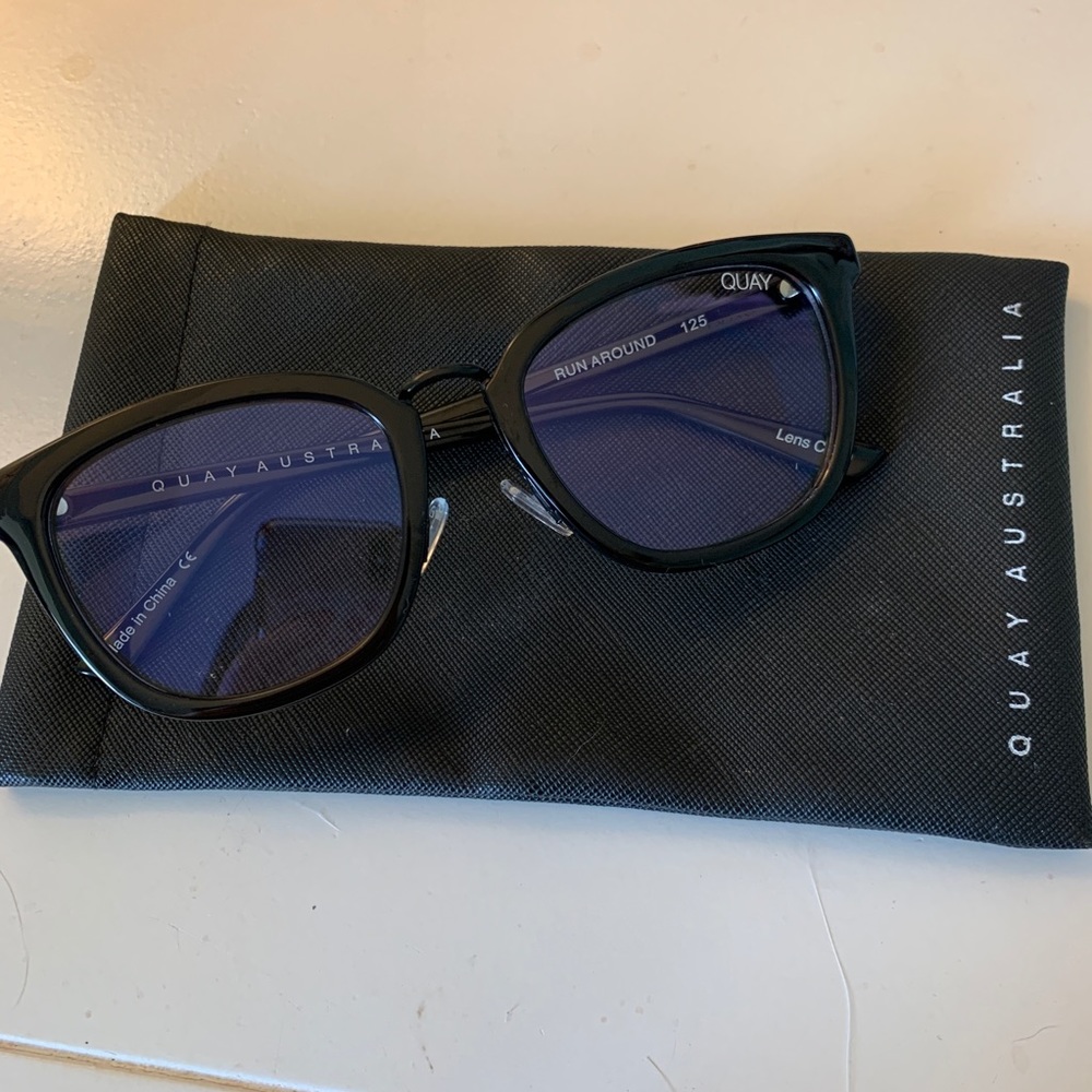 Quay Rockaround blue light blockers